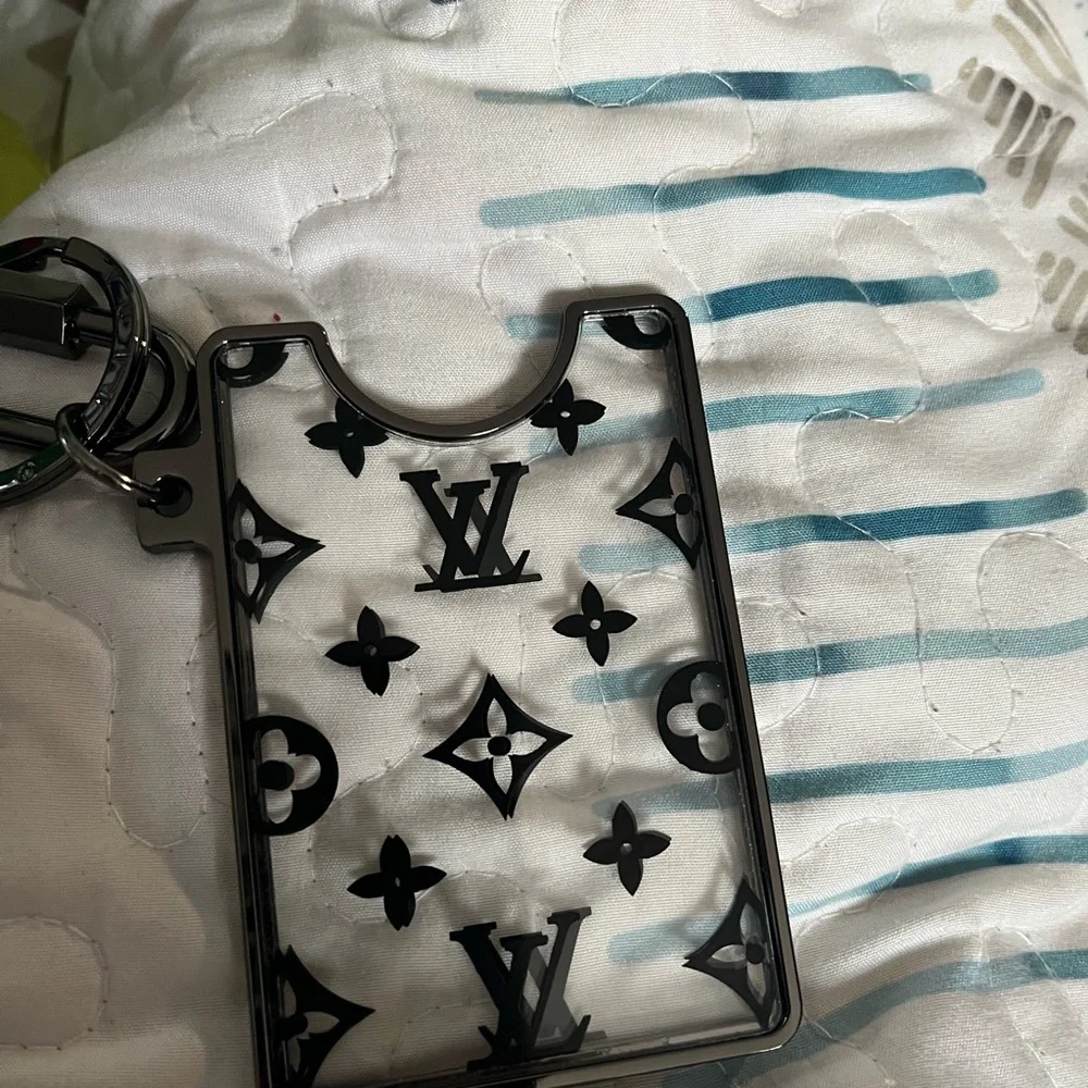 Louis Vuitton Keychain Card ID 🪪 ID WALLET